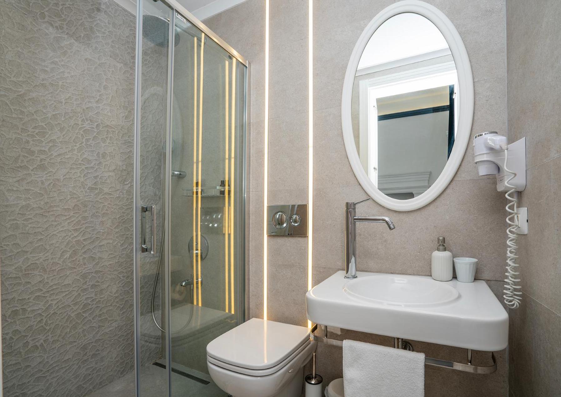 Hotel Siyah Lale Cunda 1841 (Adults Only) à Ayvalı Extérieur photo